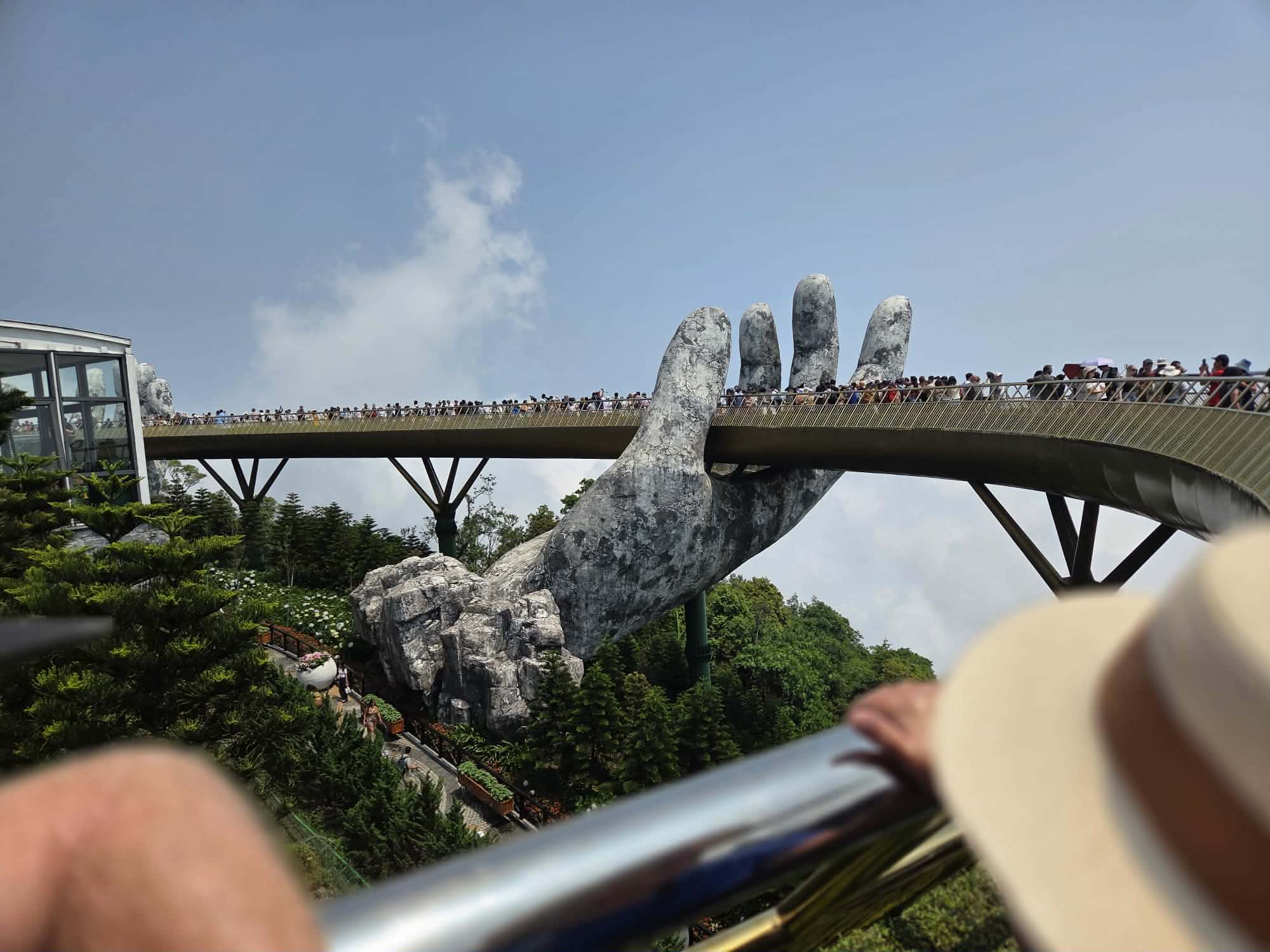 Golden Hand Bridge